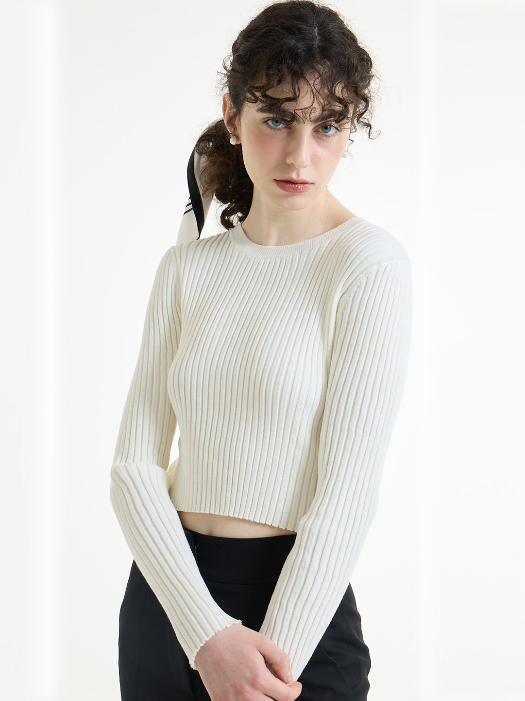 one-neck rip knit top (Ivory)